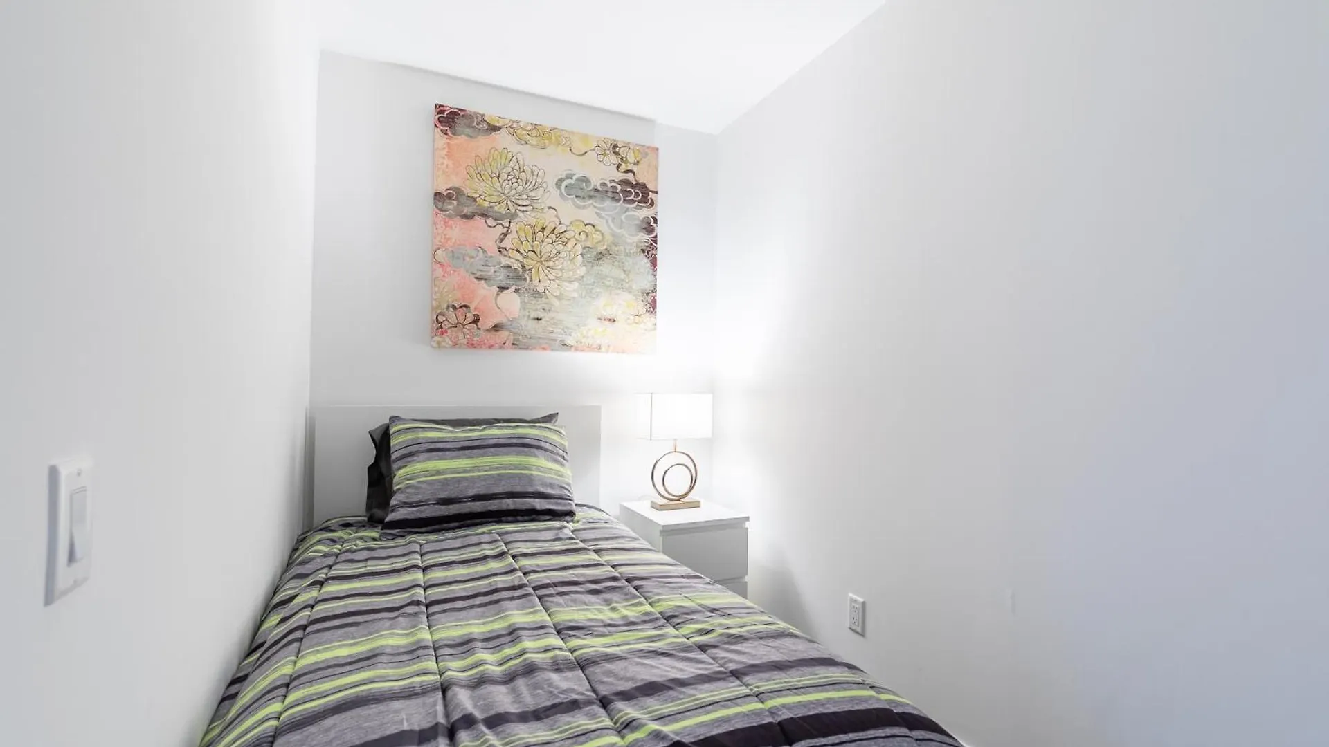 Charming Downtown Condos By Globalstay Toronto